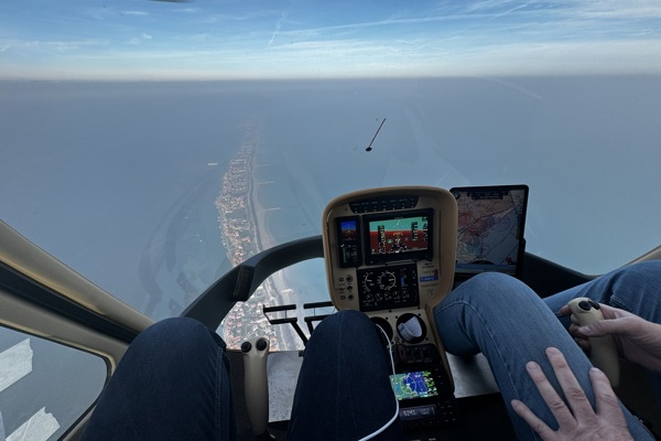 Oranžový vrtulník do Košic