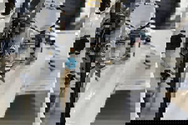 Údržba vrtulníků a řízení údržby